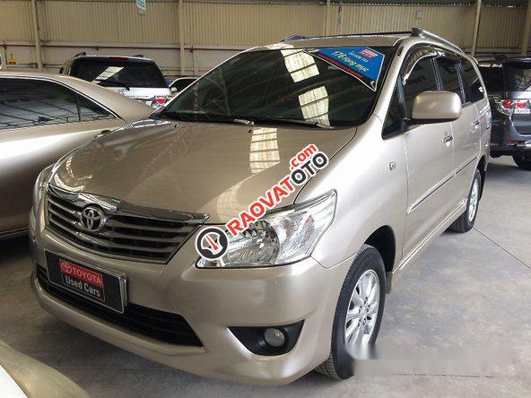 Cần bán gấp Toyota Innova GAT đời 2012, màu nâu-1