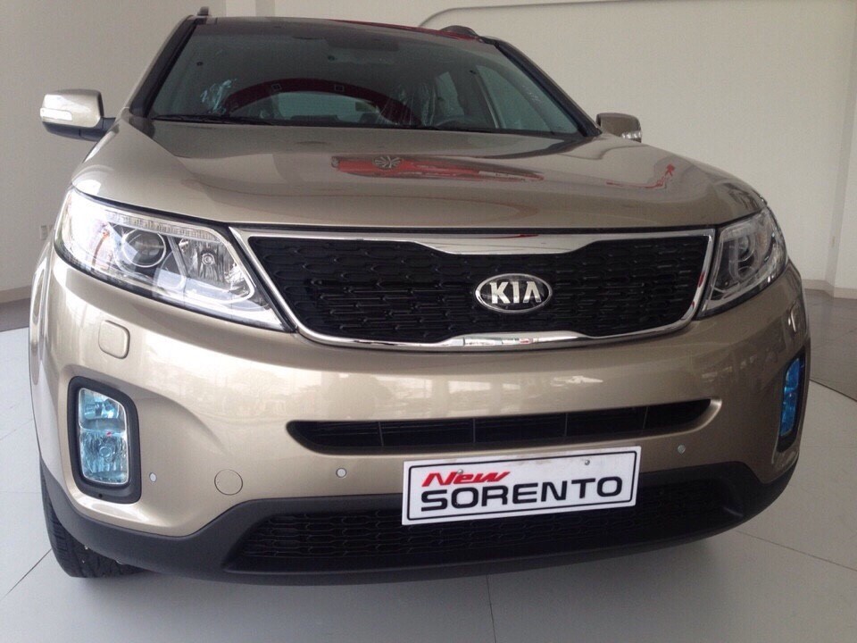 Cần bán xe Kia Sorento đời 2016, màu vàng, xe nhập, giá 868tr-7