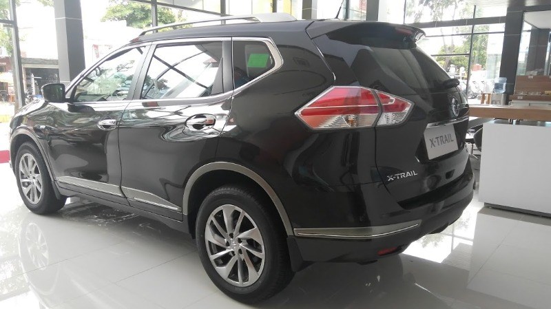 Bán xe Nissan X trail 2.5 4WD đời 2017, màu đen, nhập khẩu chính hãng, giá chỉ 957 triệu-4