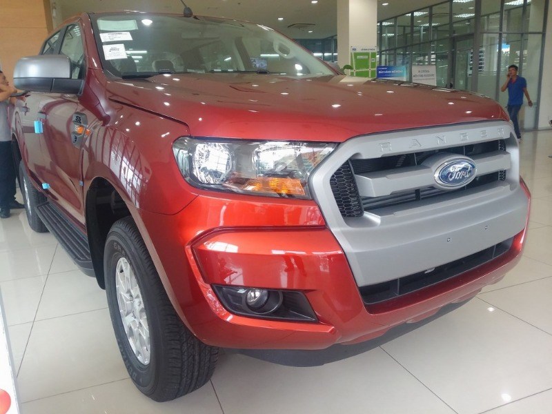 Bán ô tô Ford Ranger đời 2017, màu đỏ, nhập khẩu nguyên chiếc, giá cạnh tranh-1