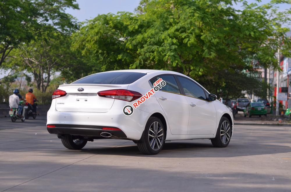 Bán ô tô Kia Cerato 1.6 AT sản xuất 2017, màu trắng-2