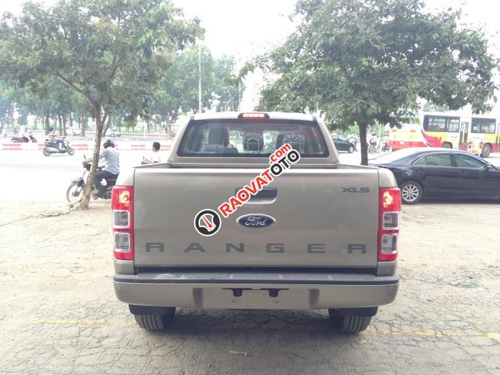 Cần bán xe Ford Ranger XLS MT mới tại Hải Dương, màu ghi vàng, xe nhập giá rất cạnh tranh-3