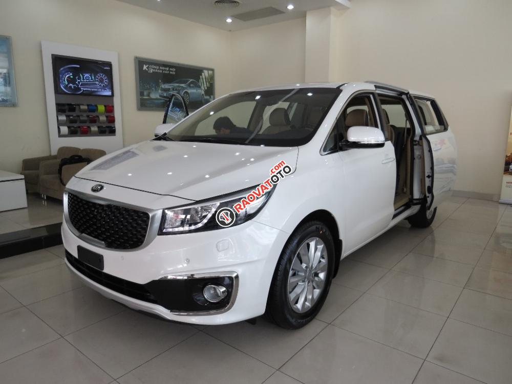 Bán Kia Sedona GAT giá tốt, màu trắng-2