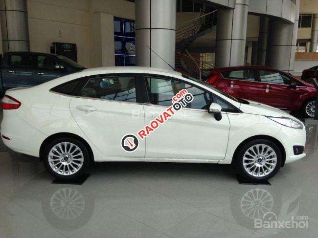 Bán Ford Fiesta Titanium, tặng bảo hiểm, phụ kiện chính hãng, phim cách nhiệt-1