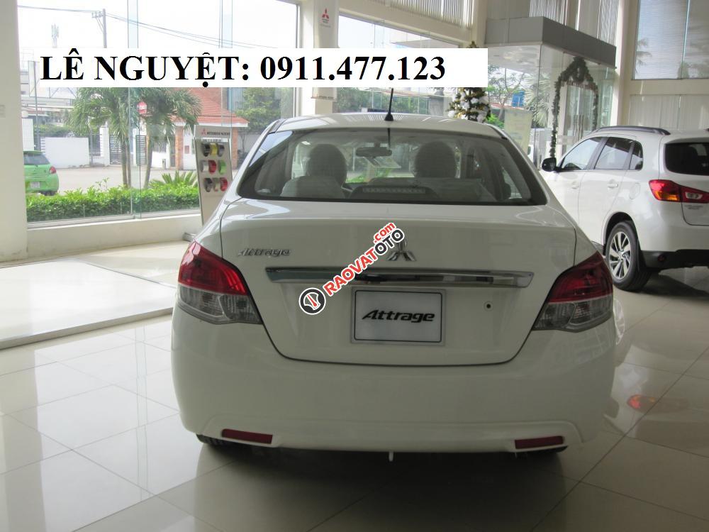 Bán xe Mitsubishi Attrage mới năm 2018, màu trắng, nhập khẩu nguyên chiếc, liên hệ: Lê Nguyệt: 0911.477.123-3