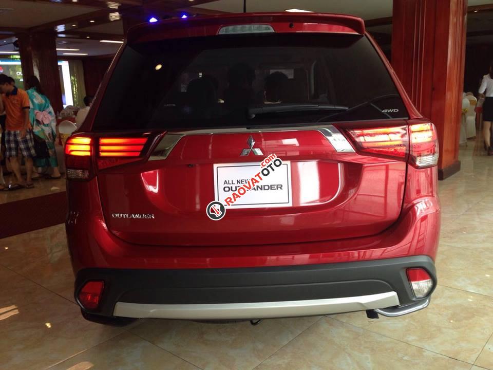 Bán Mitsubishi Outlander All New 2017, xe nhập Nhật, giao xe ngay, đủ màu, liên hệ: 094 667 0103-4