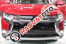 Bán xe Outlander tại Huế, giá tốt nhất thị trường Huế, giao xe ngay, xe đủ màu,  LH Quang : 0905596067-4