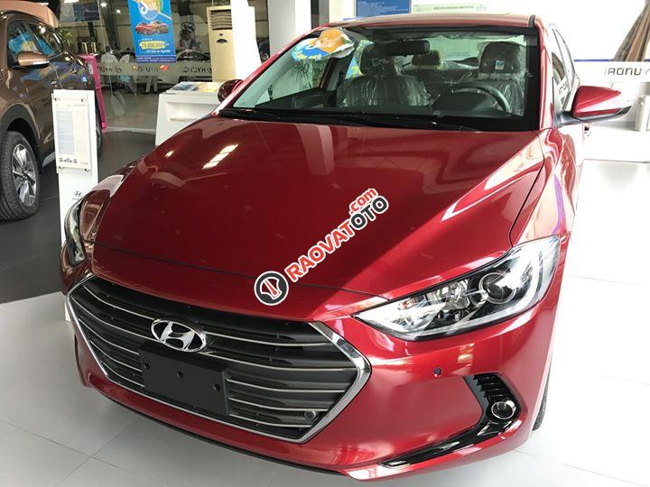 Bán Hyundai Elantra CKD 2018 màu đỏ, giá nét, giao xe ngay, KM đầy đủ-5