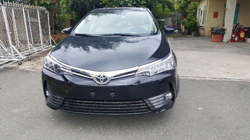 Bán xe Toyota Corolla altis đời 2017, màu đen, nhập khẩu-1