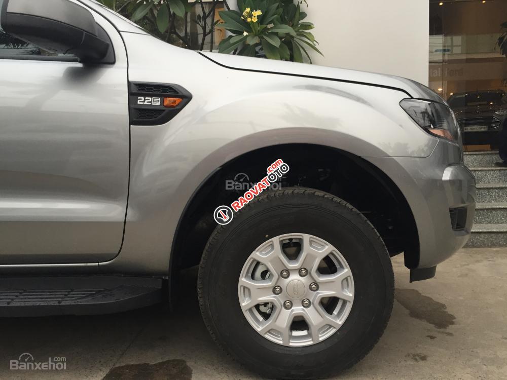 Ford Quảng Ninh, bản Ranger XLS 4x2 MT, giao xe ngay, hỗ trợ trả góp 80%-4