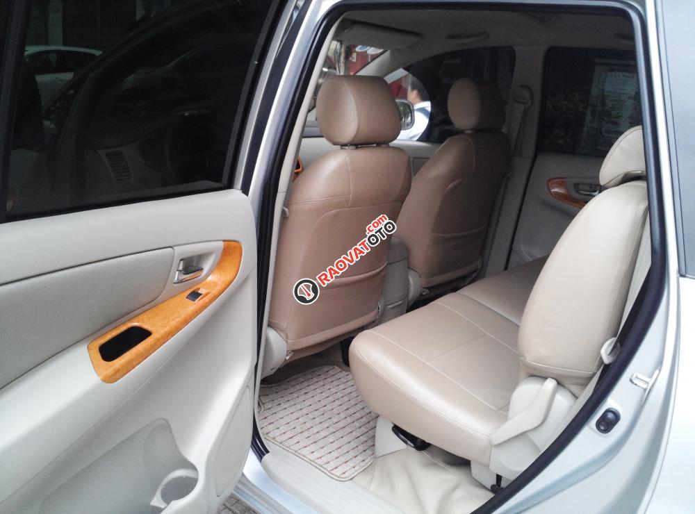 Bán xe Toyota Innova G màu ghi bạc, số sàn, SX cuối 2010, BS Hà Nội-5