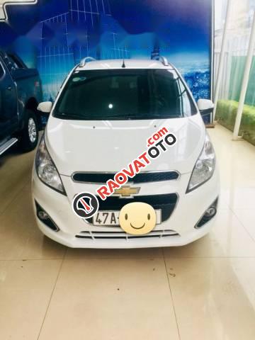 Bán xe Chevrolet Spark LT đời 2017, màu trắng như mới, giá 285tr-1