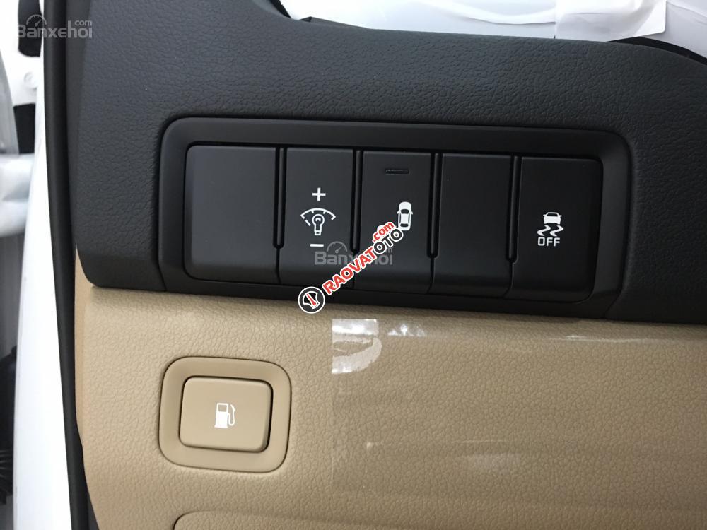 Kia Giải Phóng - Bán xe Kia Sedona, Lh: 00989116855 để biết thêm thông tin về xe và ưu đãi-2