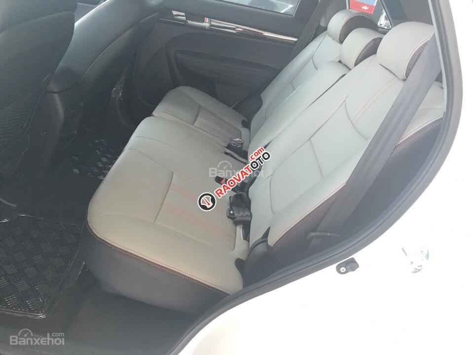 Kia Sorento máy dầu, phiên bản mới nhất 2017, cao cấp nhất, có xe giao ngay-3