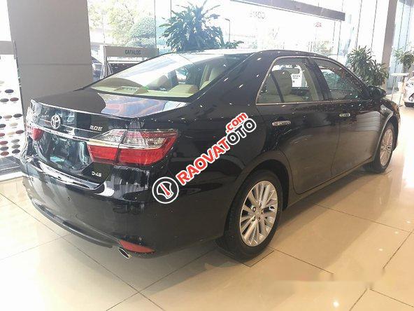 Bán ô tô Toyota Camry 2.0E đời 2017, màu đen-2