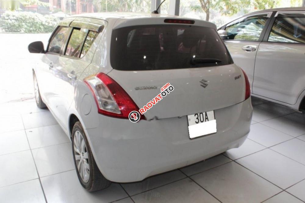 Bán ô tô Suzuki Swift 1.4AT đời 2014, màu trắng số tự động-4