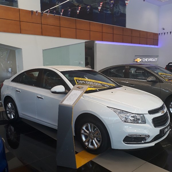 Bán xe Chevrolet Cruze LT đời 2017, màu trắng, xe nhập-1