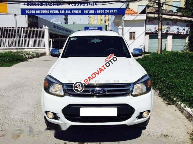 Bán xe Ford Everest 2.5L sản xuất 2014, màu trắng xe gia đình, 640tr-1