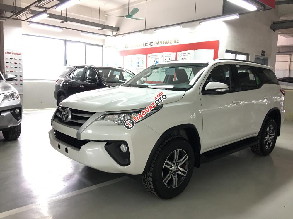 Bán xe Fortuner 2.4G máy dầu màu trắng - Fortuner V 2017 nhập khẩu nguyên chiếc Indonesia. Giao xe ngay-5