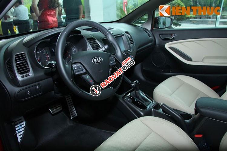 Bán xe Kia Cerato 2016, màu đen, giá tốt Lh: 0966108885-4