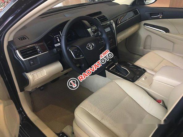 Bán ô tô Toyota Camry 2.0E đời 2017, màu đen-1
