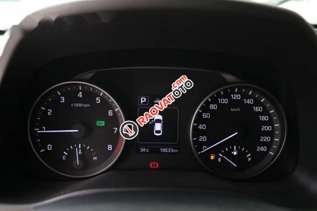 Bán Hyundai Elantra GLS 1.6AT đời 2016, màu trắng-1