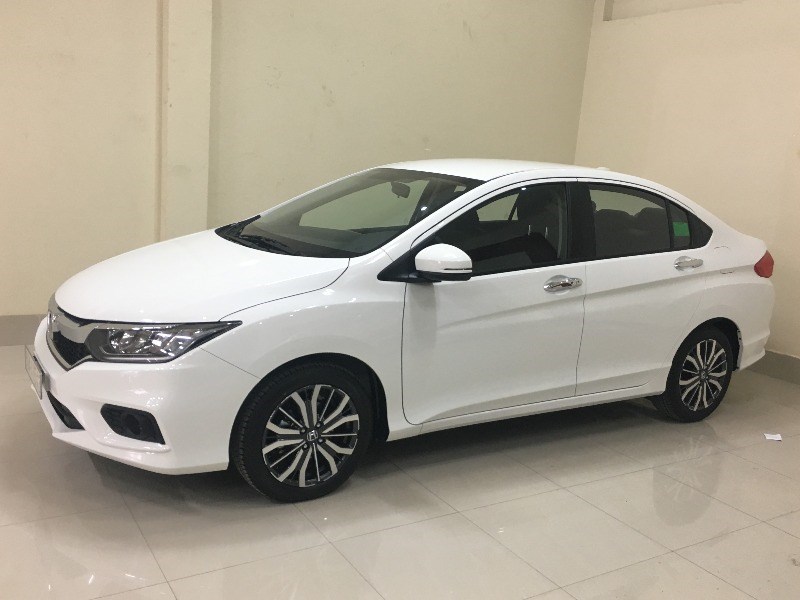 Cần bán xe Honda City sản xuất 2017, màu trắng, nhập khẩu chính hãng-3