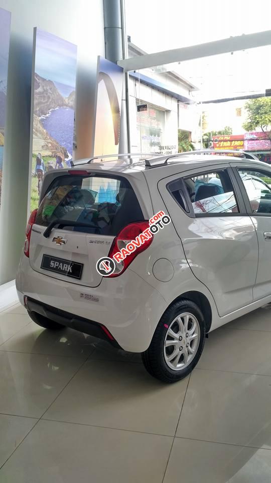 0975768960, Chevrolet Spark LT trả trước 90 triệu, bảo hành 3 năm-1