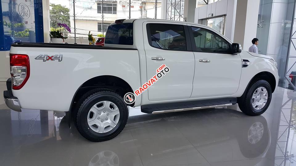 Cần bán xe Ford Ranger XLT năm 2016, màu trắng, nhập khẩu chính hãng giá tốt-5