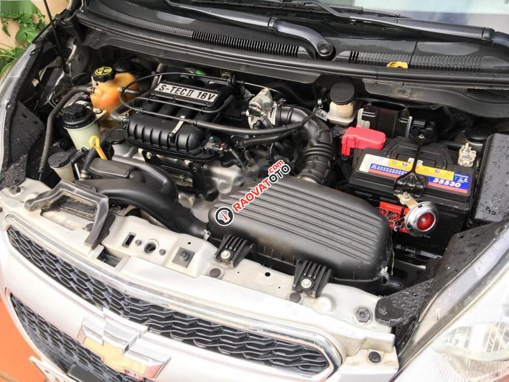 Bán Chevrolet Spark LT đời 2013, màu bạc-9