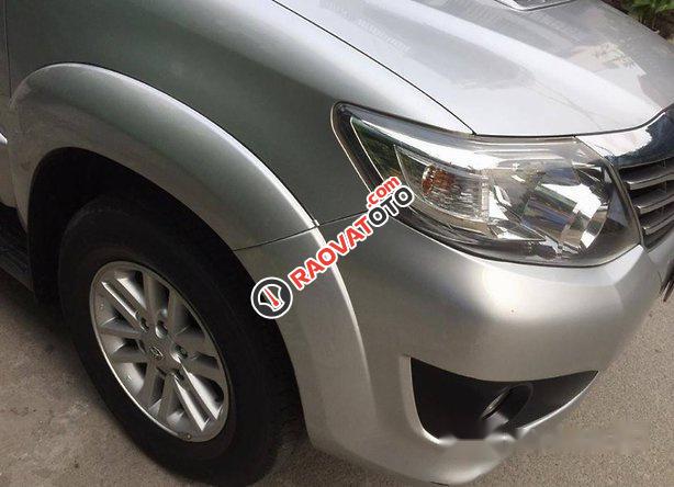 Bán Toyota Fortuner đời 2014, màu bạc-3