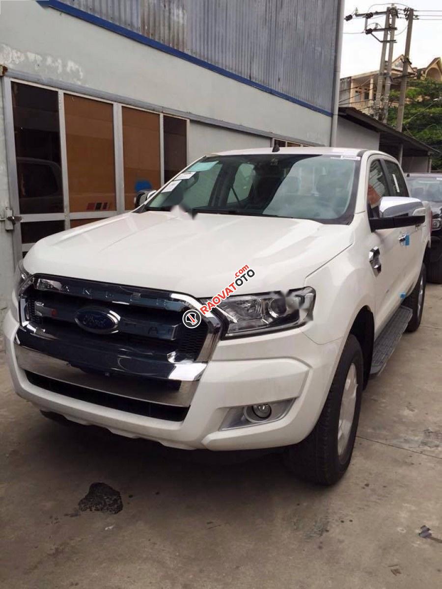 Bán Ford Ranger XLT 2.2L 4x4 MT năm 2017, màu trắng, nhập khẩu nguyên chiếc-4