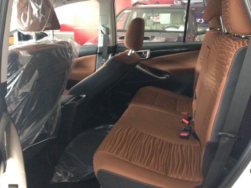 Bán ô tô Toyota Innova đời 2017, màu bạc, nhập khẩu chính hãng-8