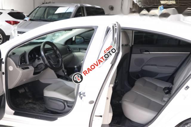 Bán Hyundai Elantra GLS 1.6AT đời 2016, màu trắng-2