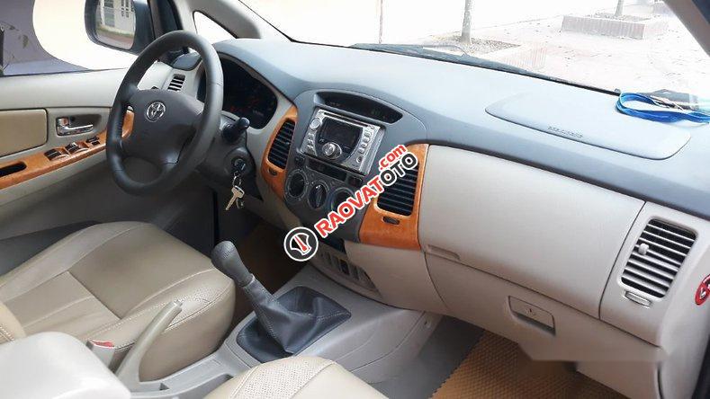 Bán ô tô Toyota Innova đời 2010 chính chủ-7