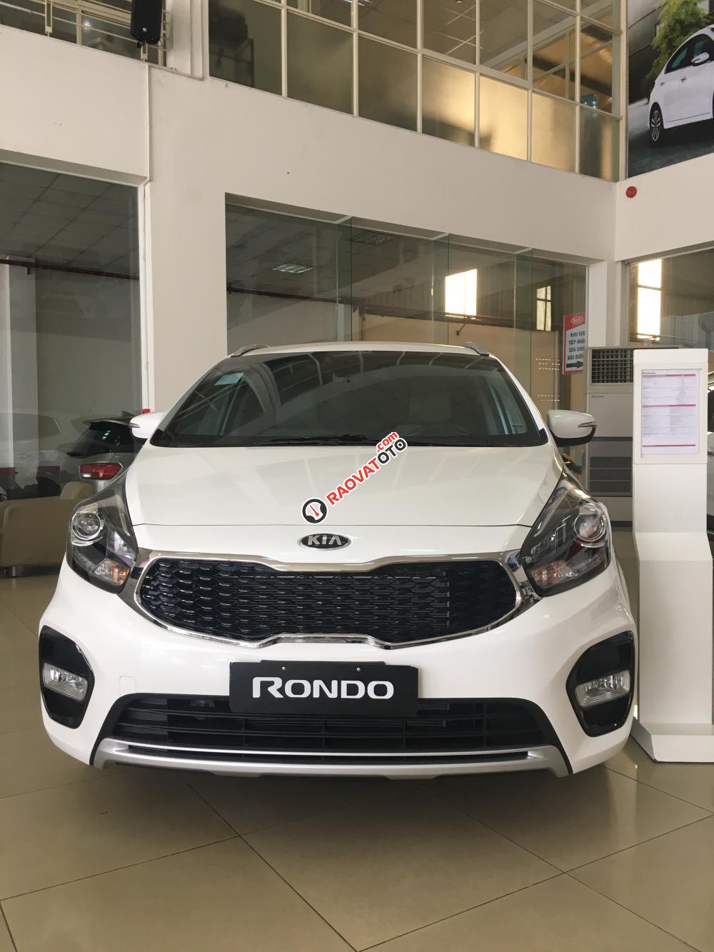 Chỉ với 157tr sở hữu ngay xe Kia Rondo GMT 2017, đủ màu, có xe giao ngay, liên hệ để có giá tốt nhất-0