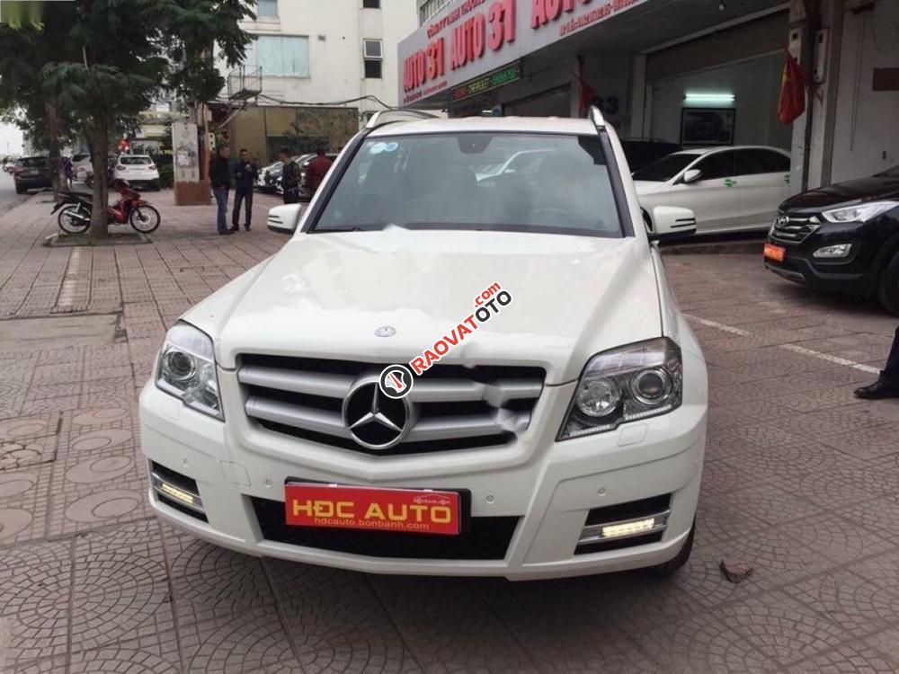 Bán Mercedes GLK300 4Matic năm 2011, màu trắng chính chủ, giá tốt-2