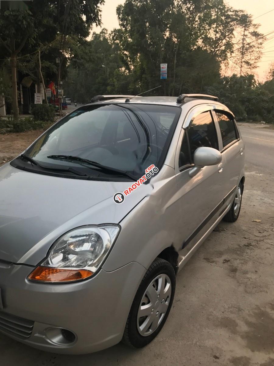 Cần bán gấp Chevrolet Spark Van sản xuất 2012, màu bạc-2