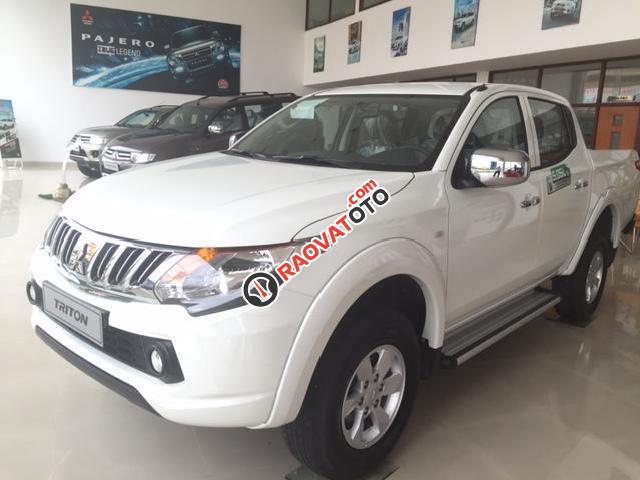 Bán Mitsubishi Triton, màu trắng, nhập khẩu, tại Đà Nẵng, liên hệ: Lê Nguyệt: 0911.477.123-4