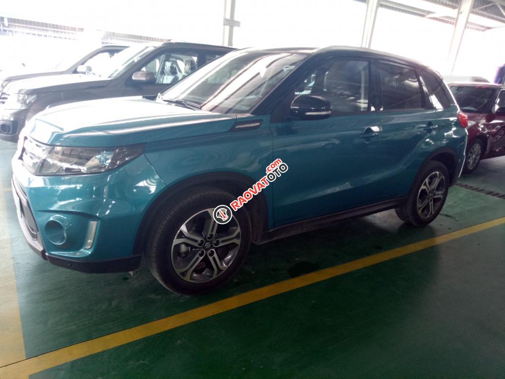 Bán xe Suzuki Vitara 2017 màu xanh dương nóc trắng, xe giao ngay, đủ màu - LH: 0985547829-1