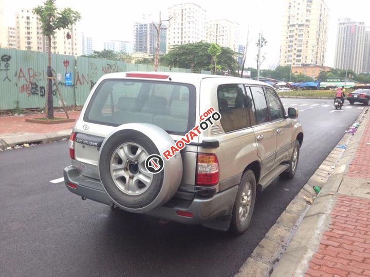 Bán ô tô Toyota Land Cruiser năm 2004 màu bạc, giá chỉ 430 tr-1