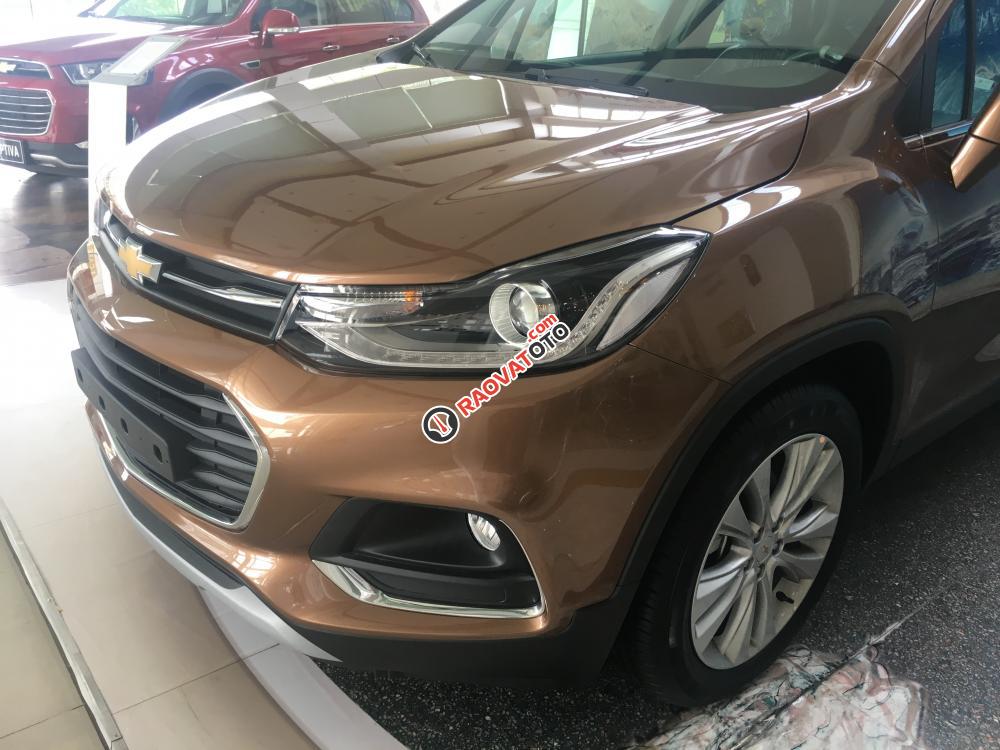 Chevrolet Trax 1.4L Turbo 2017, nhập khẩu nguyên chiếc, xe đủ màu, xe giao liền, hỗ trợ vay lãi suất thấp-2