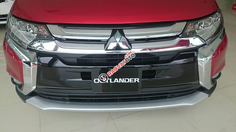 Cần bán xe Outlander nhập khẩu, giá xe tốt, hỗ trợ vay nhanh tại thị trường Quảng Nam, LH Quang: 0905596067-1