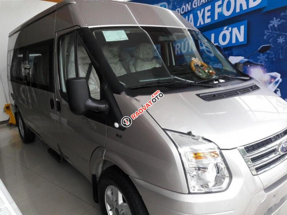 Cần bán xe Ford Transit Limited sản xuất 2017, màu bạc-2