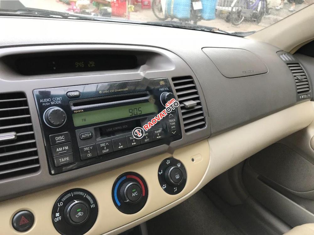 Cần bán gấp Toyota Camry sản xuất 2004, màu đen chính chủ-2