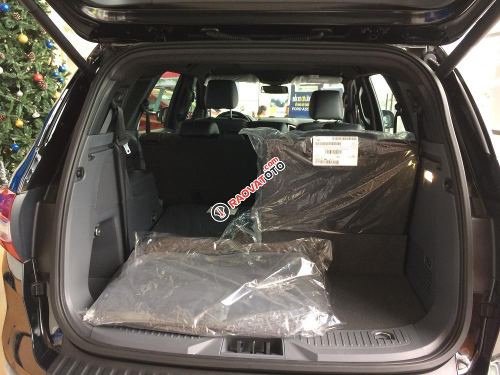 Ford Everest Limited 4x2 AT 2017, nhập khẩu Thái, tặng BH 2 chiều, trang bị full option-4