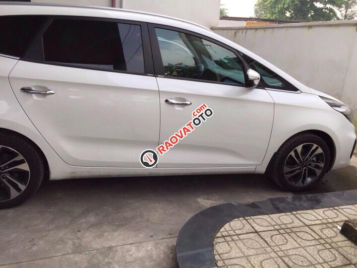 Cần bán xe Kia Rondo GATH đời 2017 full option, giá ưu đãi hấp dẫn-3