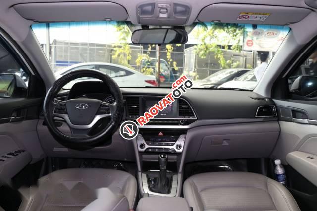 Bán Hyundai Elantra GLS 1.6AT đời 2016, màu trắng-0