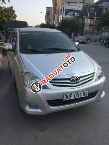 Chính chủ bán Toyota Innova G đời 2010, màu bạc-1