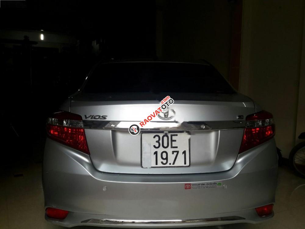 Cần bán Toyota Vios sản xuất 2014, màu bạc chính chủ, giá chỉ 520 triệu-1